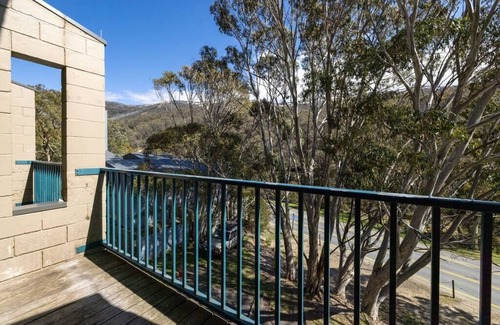 Thredbo Ski Chalet | Warrina 8 | Thredbo | Budget-friendly