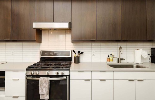 Over-the-Rhine Apartment | Washington Park | Rooftop Patio | Parking