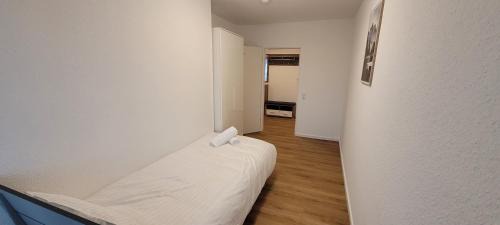 Rhein-Erft-Kreis District Apartment | Wassim's Inn