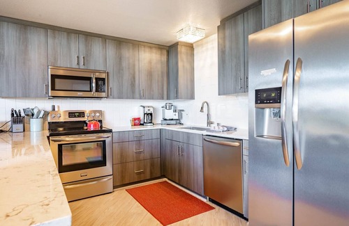 Birch Bay Condo | Water Front, beach access, indoor pool, soaking hot tub, BBQ , JL103