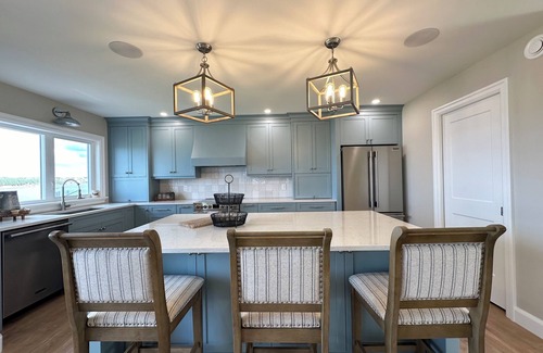 Clinton House | Water Front Cottage On The Sou'West River, Close To Amazing Beaches and Golfing