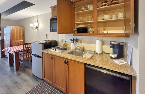 Vernon Condo | Water Park (Next Door) Pool Hot Tubs Sauna Gym Distant Mountain Views #345