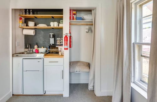 Waterbury Apartment | Waterbury Studio 12 Mi to Bolton Valley Ski Resort