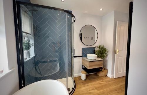 Londonderry House | Waterfoot House