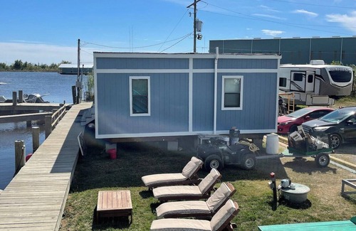 Chalmette Apartment | Waterfront 2BR Retreat ~7mi to French Qtr~ Parkingnpelicans roost