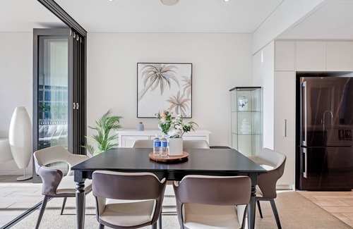 Wentworth Point Apartment | Waterfront 3BR Escape | Walk to Marina & Cafes