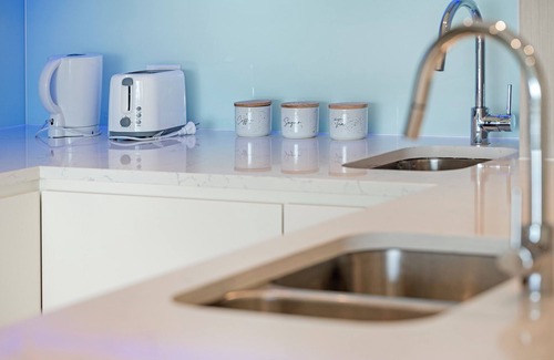 Wentworth Point Apartment | Waterfront 3BR Escape | Walk to Marina & Cafes