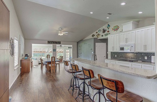 Kingsland House | Waterfront 3BR Retreat | Pool & Hot Tub