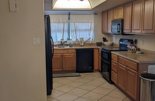 Dobson Ranch House | Waterfront 4 Bedroom Home. Tempe Mesa border. No Stairs. Discount longer stays.