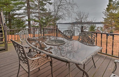 Arkdale House | Waterfront Arkdale Retreat 2 Acres with Deck and View