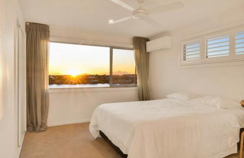 Port Macquarie Villa | Waterfront-Bay View