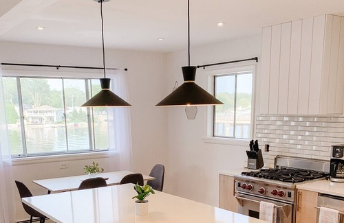 Spring Lake Cottage | WATERFRONT Black Bayou House
