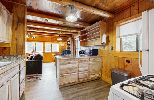 Bayfield Cabin | Waterfront cabin on Vallecito Lake with WiFi, large deck, & lake views
