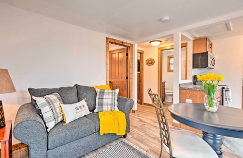 Arkdale Cabin | Waterfront Castle Rock Lake Cabin w/Deck & Grill