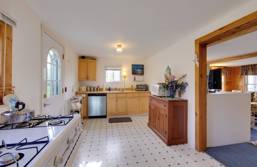 Marlboro Cottage | Waterfront Cottage - 17 Mi to Acadia Ntnl Pk!