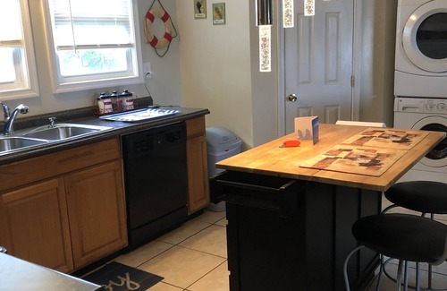 Swan Point Cottage | Waterfront cottage for paddle boarding, kayaking, crabbing, and fishing