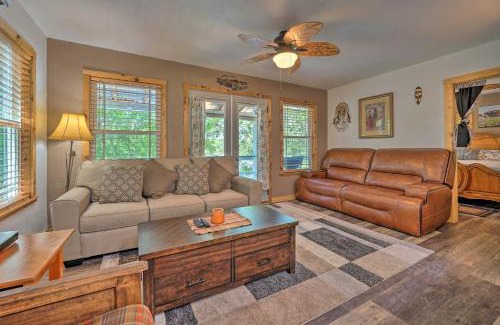 Fort Towson House | Waterfront Cottage in Fort Towson with 2 Decks!