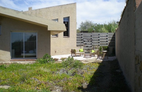 Six-Fours-les-Plages Villa | Waterfront house