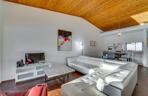 Grenelefe House | Waterfront Haines City Townhome with Community Pool!