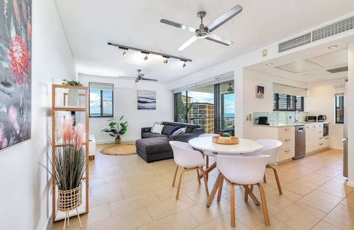 Warf Precinct Apartment | Waterfront Haven: Stylish 2 Bedroom Top Floor Apt