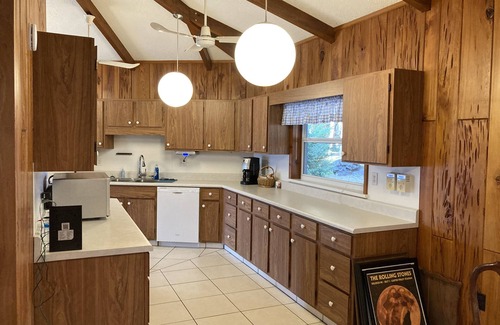 Tavares House | Waterfront home .5 miles from downtown Tavares and 10 minutes from Harris Chain.