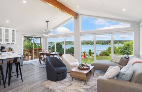 Kingston House | Waterfront Home for 6: Private Beach, Hot Tub, Fire Pit & Game Room