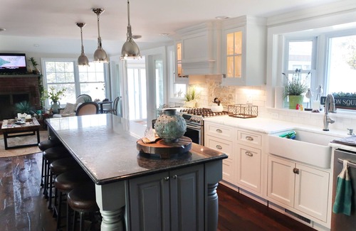 Hampton Bays House | WATERFRONT home in Hamptons