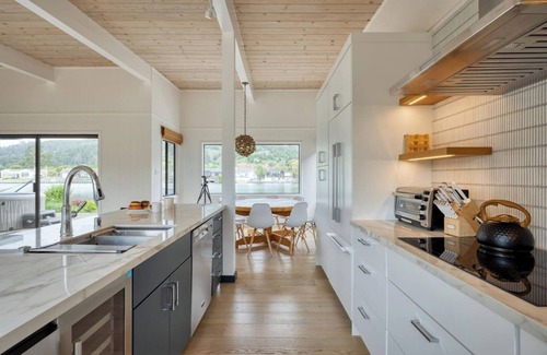 Stinson Beach House | Waterfront home w/dock & hot tub