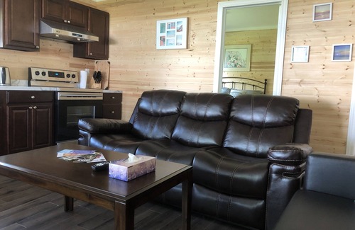 Stanhope House | Waterfront honeymoon holiday home