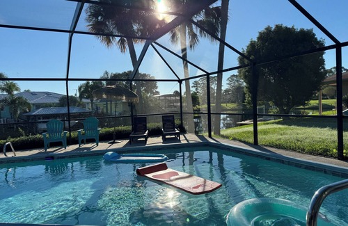 Palm Harbor House | Waterfront-Htd Pool & Spa Dock-Kayak-Beaches- Endless Summer!