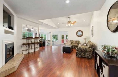 Slidell House | Waterfront living, Charming 3-bedroom townhome with WiFi, AC in lovely Slidell.