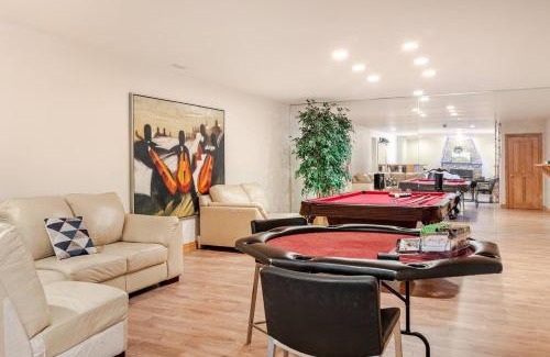 Beloeil Villa | Waterfront Mansion with River & Mountain View, 40 Minutes from Montreal