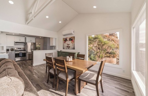 Point Richmond House | Waterfront Modern Oasis - Amazing SF Getaway