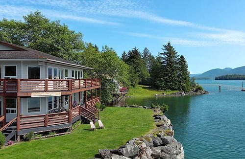 Ketchikan House | Waterfront only 2 miles from downtown! Sleeps 8. Amazing Views!