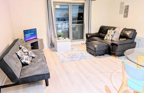 Newcastle-upon-Tyne Apartment | Waterfront Quayside Apartment with secure parking & lift, Ideal for Mobility Users