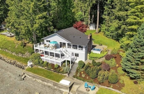 Allyn-Grapeview House | Waterfront Retreat on Case Inlet