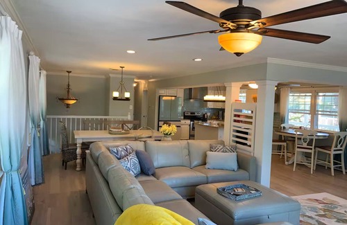 Elwood House | Waterfront Retreat on Mullica River. Private Beach, Firepit, Kayaks.