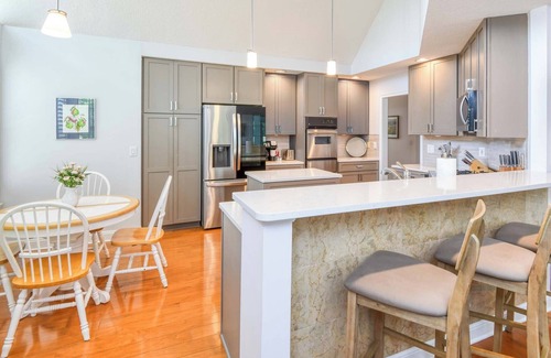 St. Augustine Condo | Waterfront-screened lanai-BBQ - sleeps 7 - community pool & hot tub!