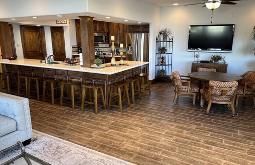 Walden on Lake Conroe House | Waterfront Townhome in Walden -Great view, yard, dock, and easy water access.