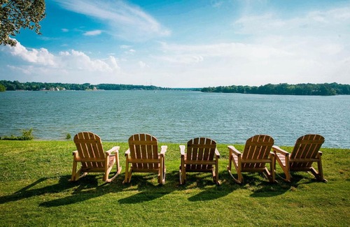 Steele Creek House | Waterfront Two Bedroom 18 on the #lake at Long Cove Resort