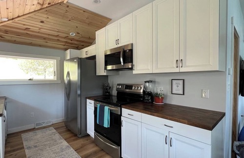 Edgerton House | Waterfront with Dock & King Bed