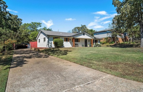 Denison House | Waterloo Lake Escape