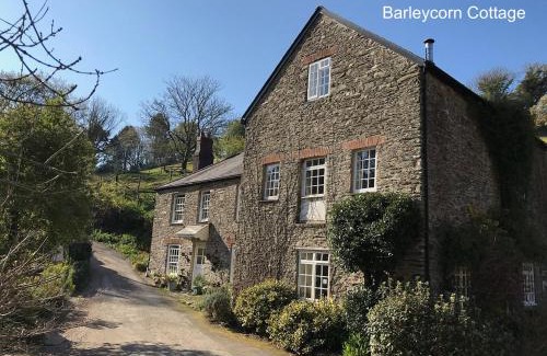 Dartmouth House | Watermill Cottages - 18th Century converted Mill 10 mins from beach