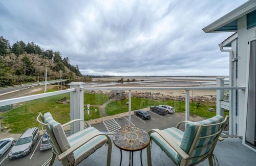 Lincoln City House | Waters Edge 402