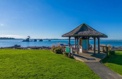 Lincoln City House | Waters Edge 402