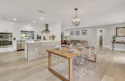 Weston House | WatersEdge: Lakefront Fishing-Saltwater Pool-GameRoom