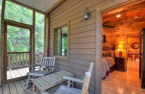Bryson City Cabin | Watershed 05 - Free 4x4 Tours +Modern-Rustic, Luxury Cabin+ Adventures for Big