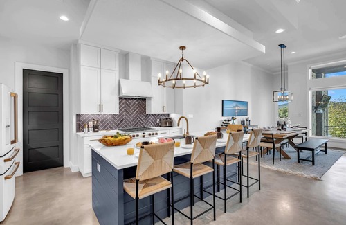 Burnet House | Waterside 508 | Concierge Services