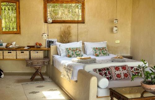 Tunis Village Apartment | Waterside Loft -Rustic & Lux Tunis Artisan Village