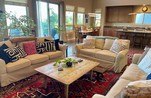 Friday Harbor House | Waterview 3 Bedroom home in town, walk to town amenities, airport & hospital.